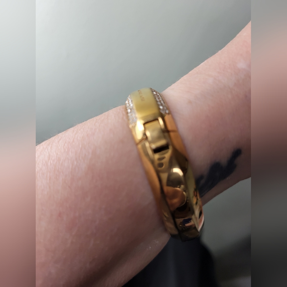 MK Michael Kors Rose Gold Swarovski Crystals Hinged Bangle Bracelet IN GIFT BOX. - Picture 5 of 12